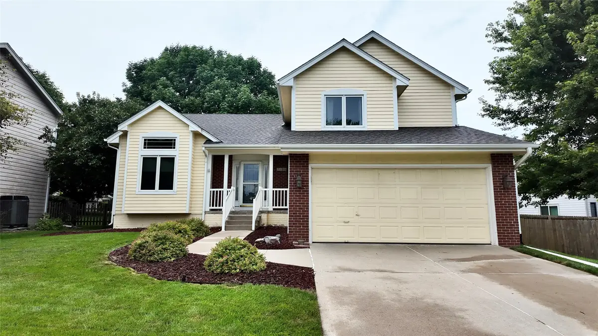 2100 NW 144th Street, Clive, IA 50325 - #1