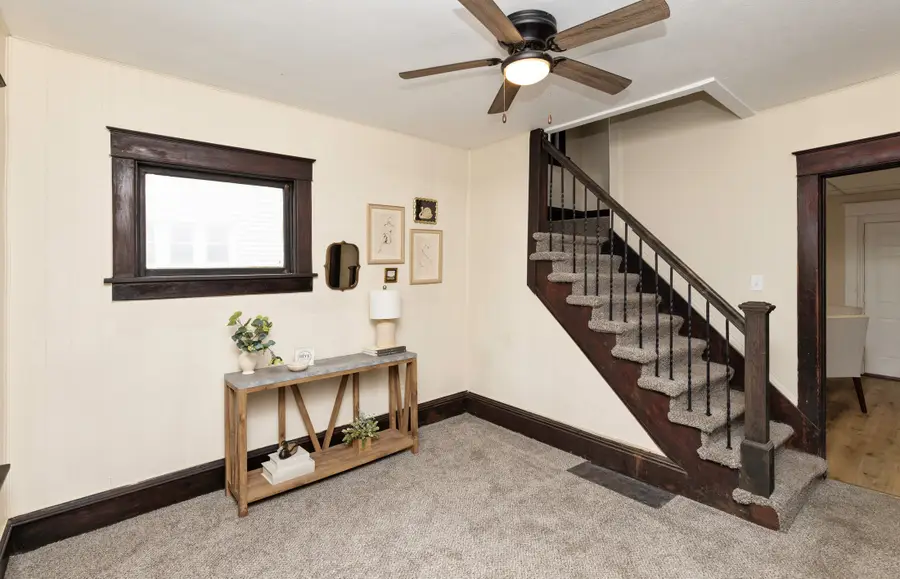 1838 Capitol Avenue, Des Moines, IA 50316 - #2