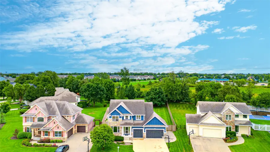 8340 Parkside Circle, West Des Moines, IA 50266 - #2