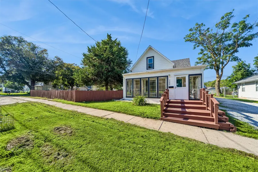 1204 Fremont Street, Des Moines, IA 50316 - #2