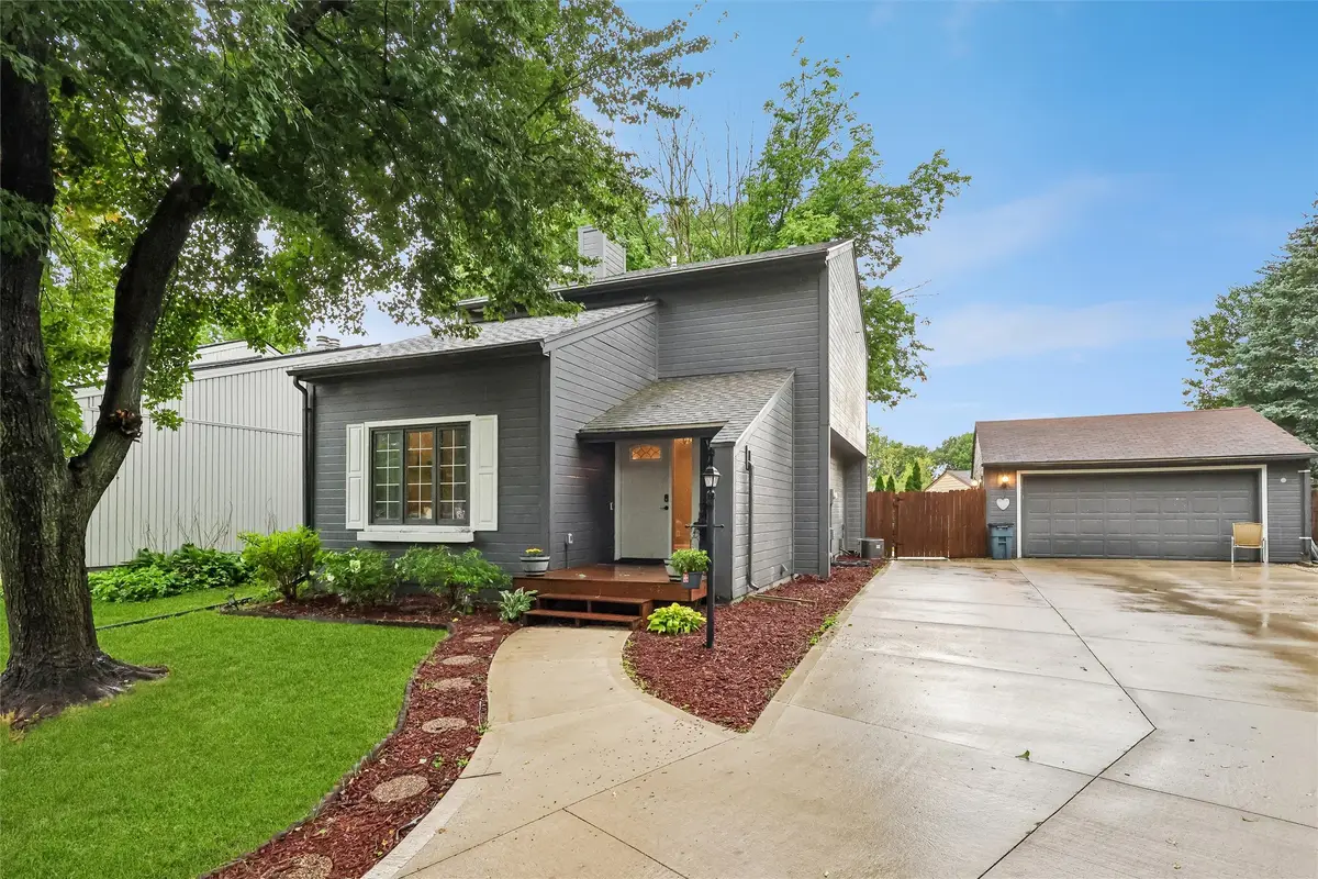 4404 81st Street, Urbandale, IA 50322 - #1