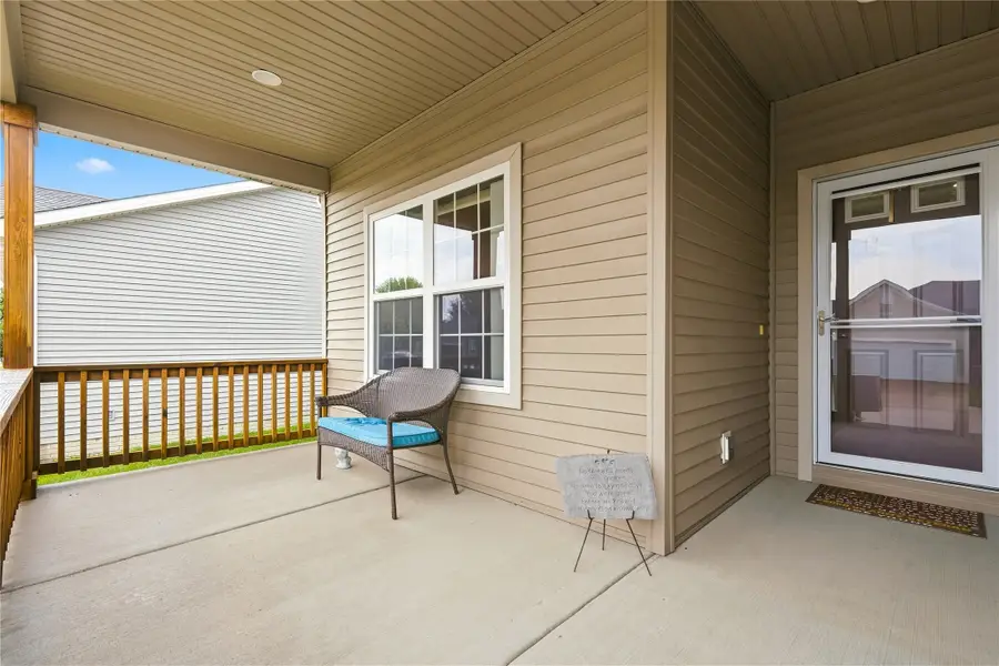 14405 Alpine Drive, Urbandale, IA 50323 - #2
