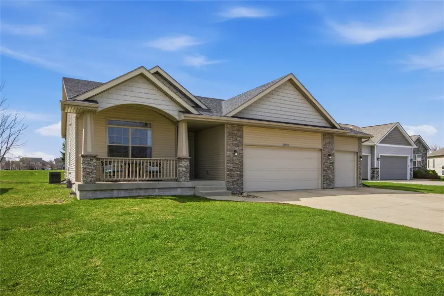 1011 NW 37th Street, Ankeny, IA 50023 - #2