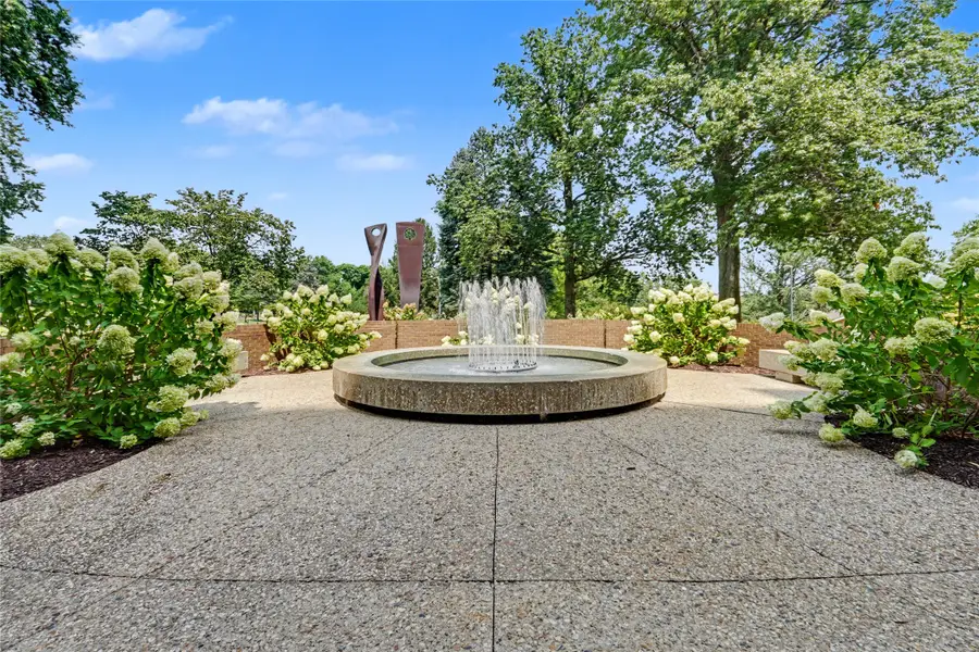 3131 Fleur Drive #206, Des Moines, IA 50321 - #2