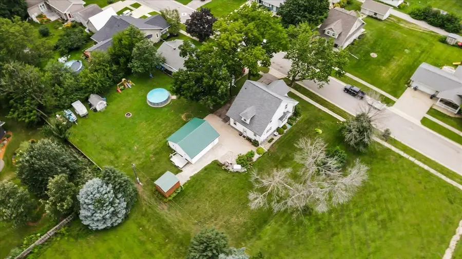 1113 Howard Street, Aplington, IA 50604 - #3