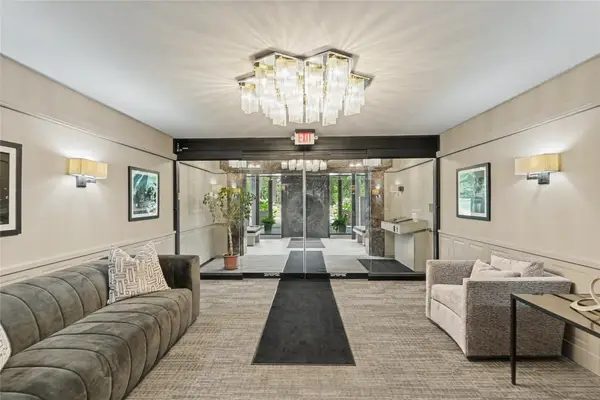 3131 Fleur Drive #208&206, Des Moines, IA 50321