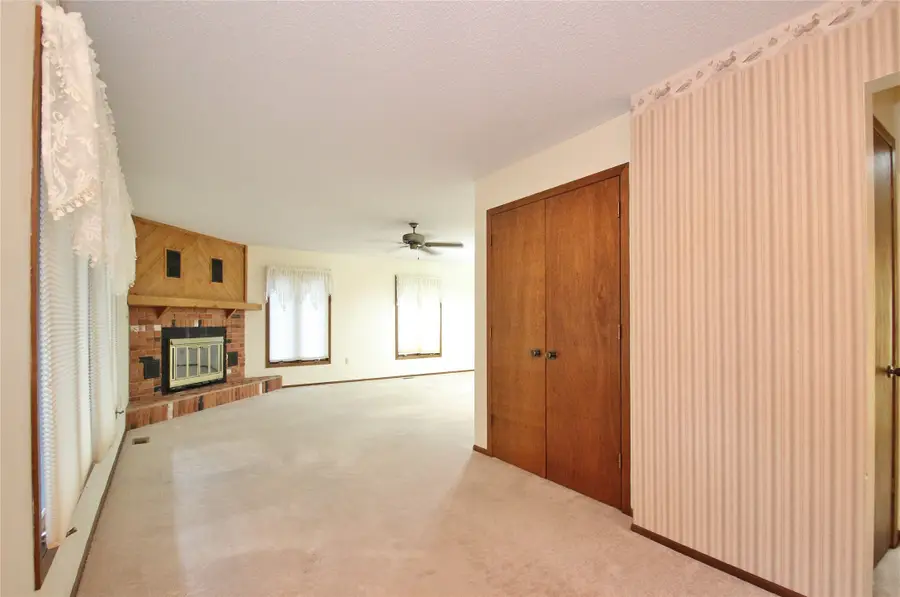 704 14th Street, Dallas Center, IA 50063 - #2