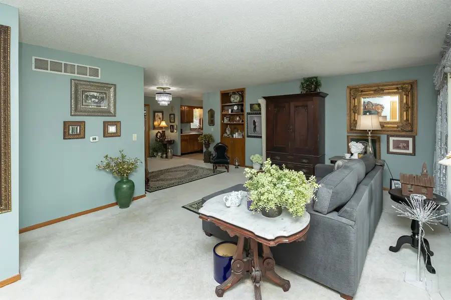 1306 E Girard Avenue, Indianola, IA 50125 - #2