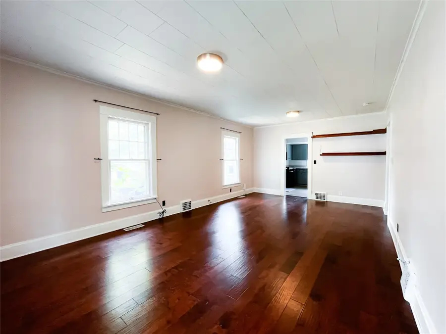 712 40th Street, Des Moines, IA 50312 - #3
