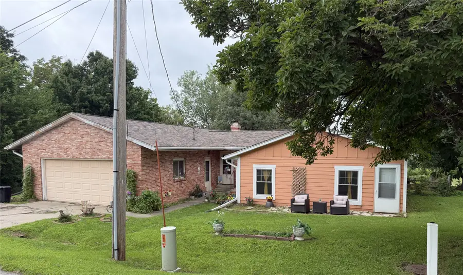 810 Juniper Avenue, Kellogg, IA 50135 - #2
