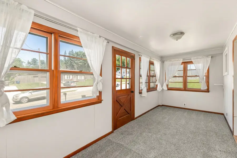 624 Mckinley Avenue, Des Moines, IA 50315 - #2