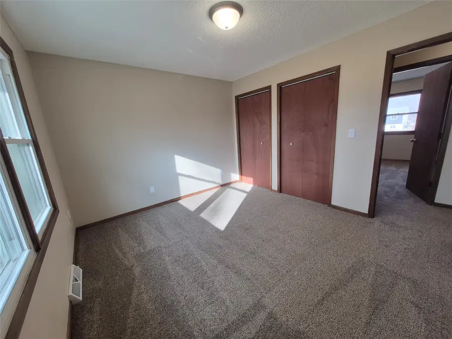 1749-1751 E Lacona Avenue, Des Moines, IA 50320 - #3
