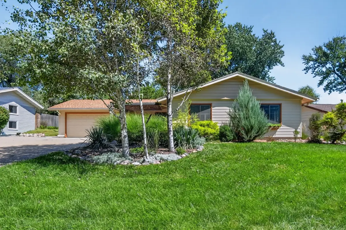 4919 SW 15th Street, Des Moines, IA 50315 - #1