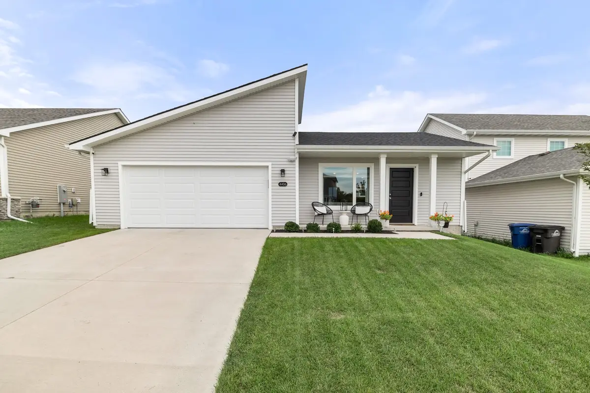 4406 E 44th Street, Des Moines, IA 50317 - #1