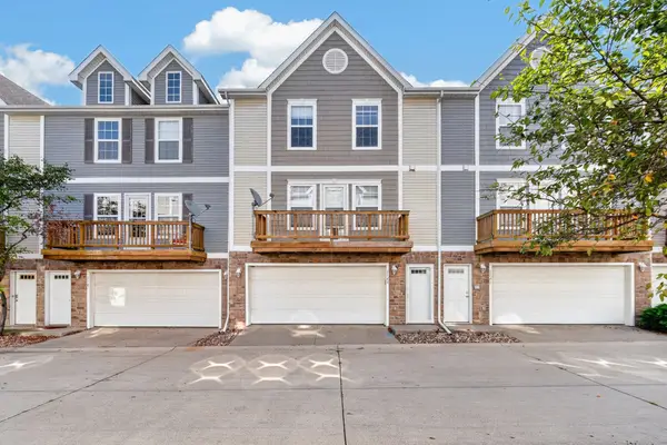 1143 Blackstone Lane, Pleasant Hill, IA 50327