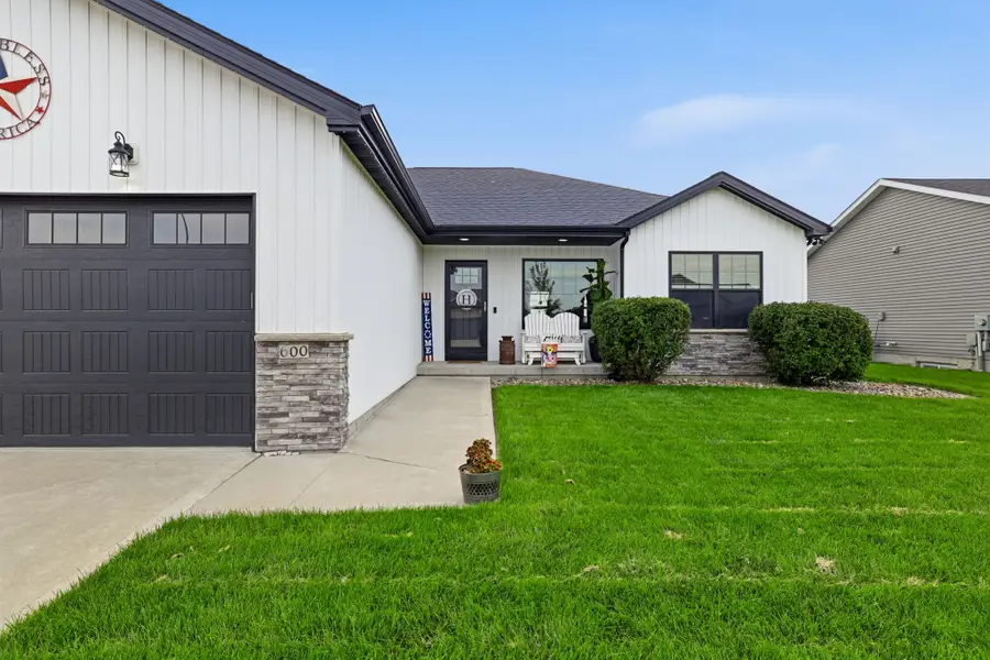 600 11th Avenue, Slater, IA 50244 - #3