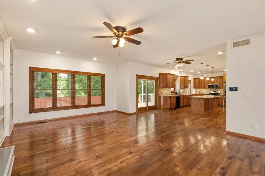 1009 NE 28th Street, Ankeny, IA 50021 - #2