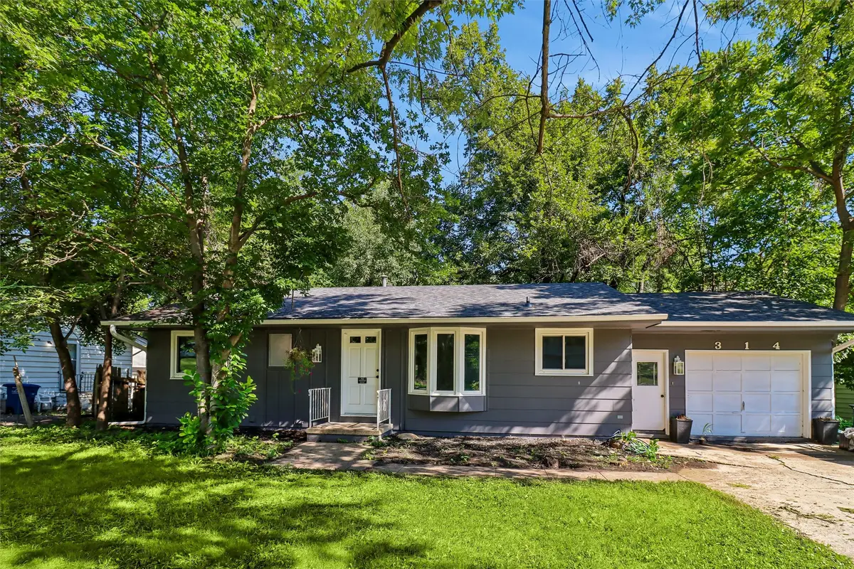 314 E Park Avenue, Des Moines, IA 50315 - #1