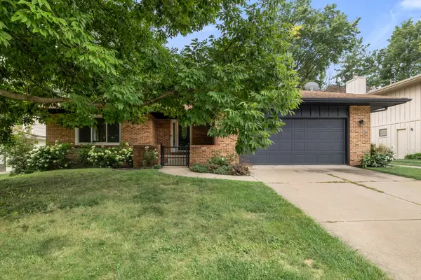 9604 Valdez Drive, Urbandale, IA 50322