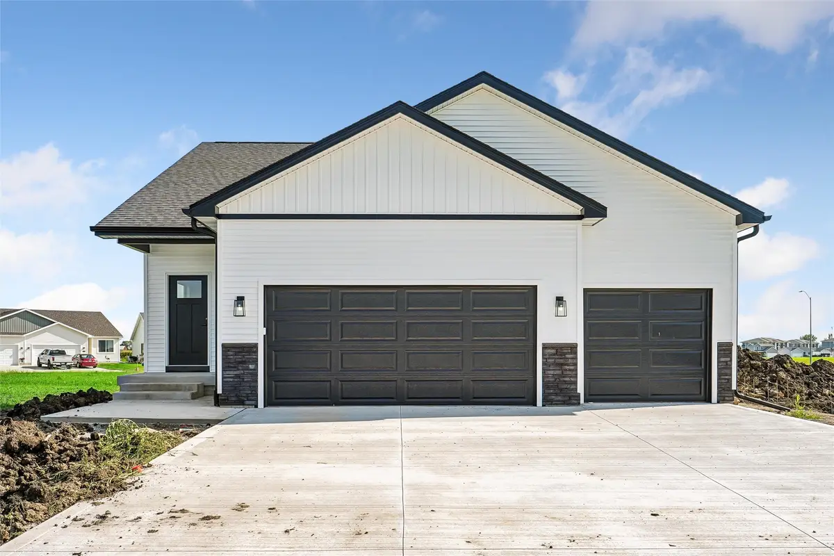 2709 14th Street Ne, Bondurant, IA 50035 - #1