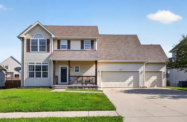 175 Pleasant View Drive, Waukee, IA 50263