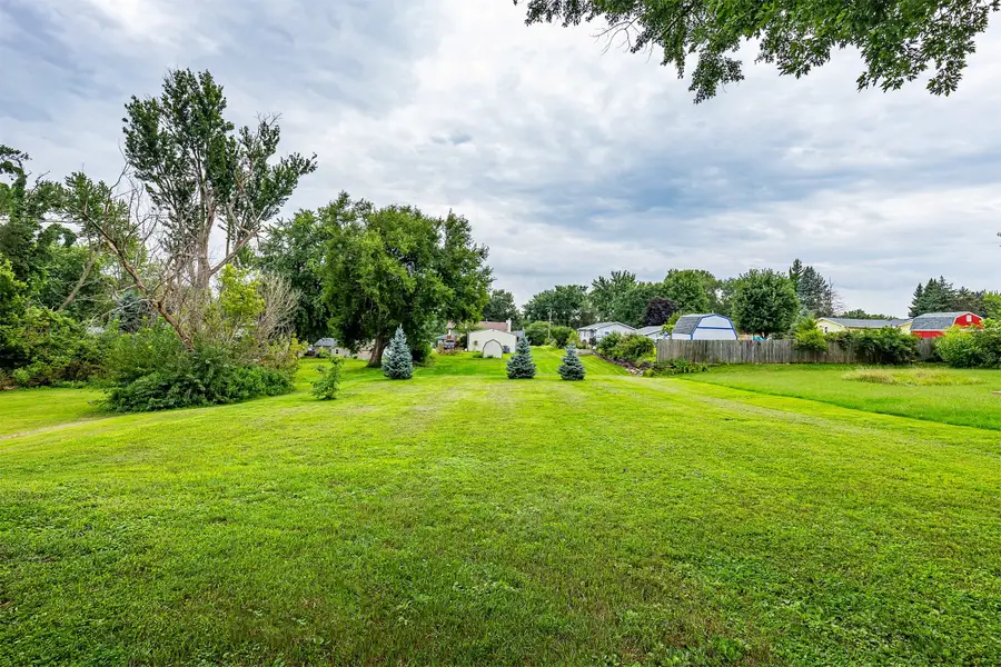 421 E Thornton Avenue, Des Moines, IA 50315 - #2