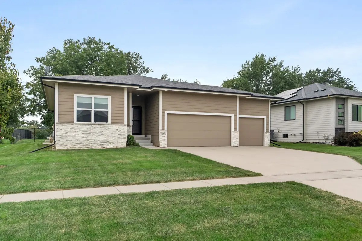 7260 NW 19th Street, Ankeny, IA 50023 - #1