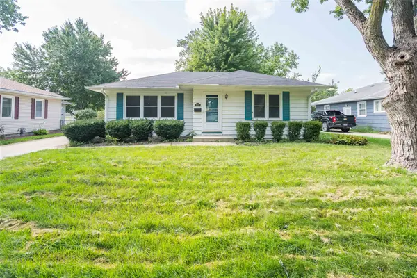 905 SW 2nd Street Place, Ankeny, IA 50023