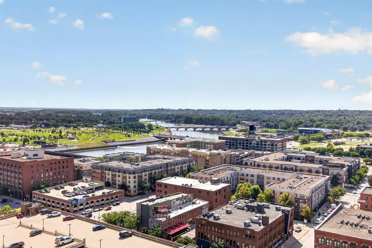 300 Walnut Street #2002, Des Moines, IA 50309 - #1