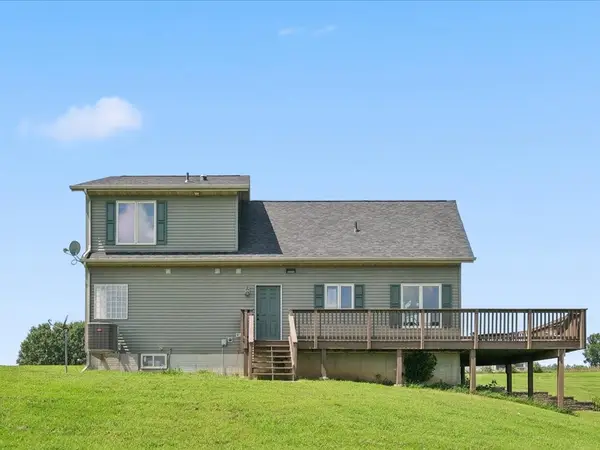 56990 170th Avenue, Lacona, IA 50139