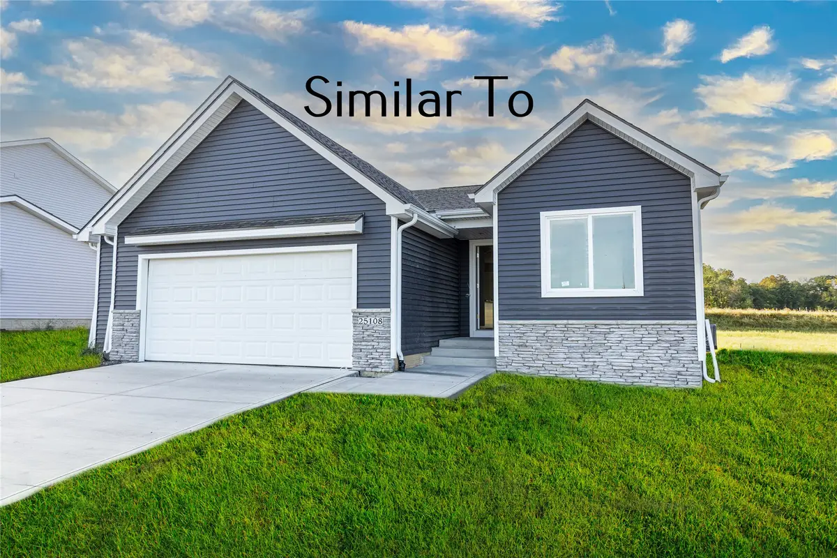 386 Burr Oak Boulevard, Pleasant Hill, IA 50327 - #1