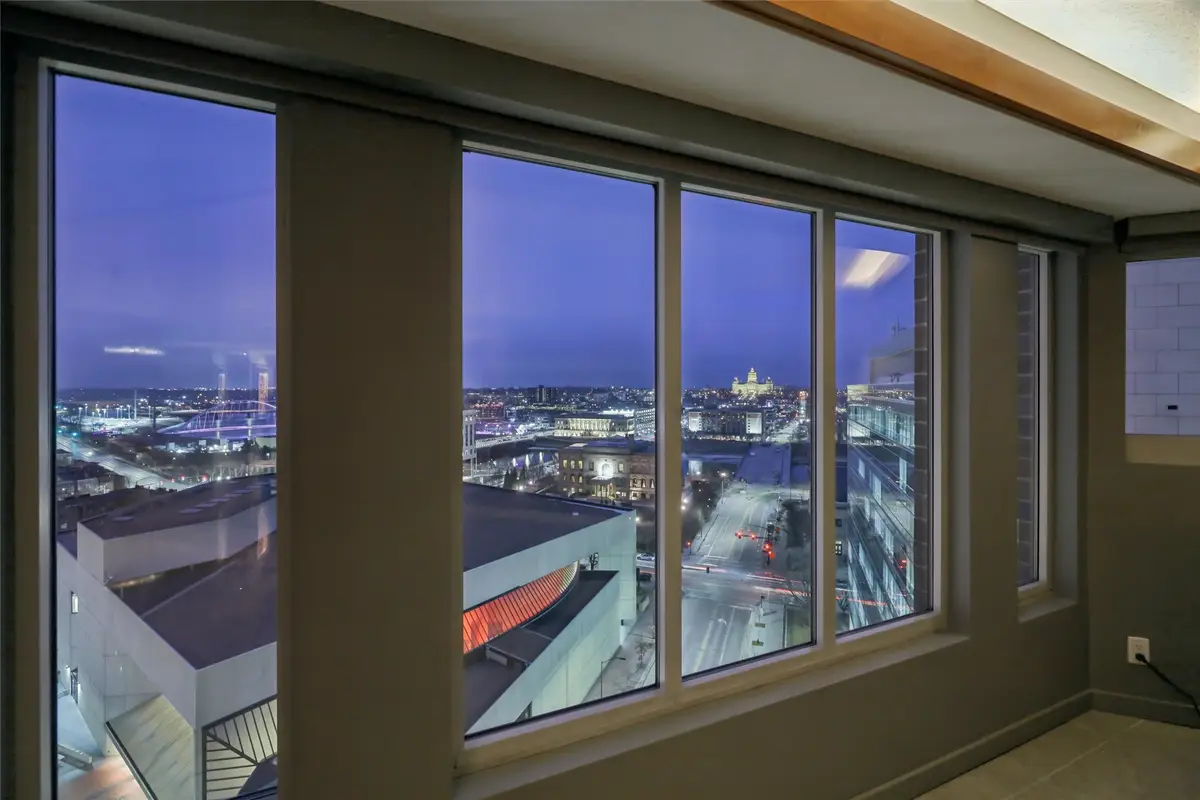 300 Walnut Street #1509, Des Moines, IA 50309 - #1