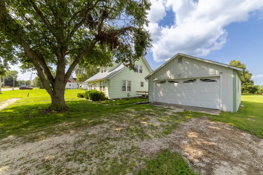 608 E Adams Street, Jefferson, IA 50129 - #3