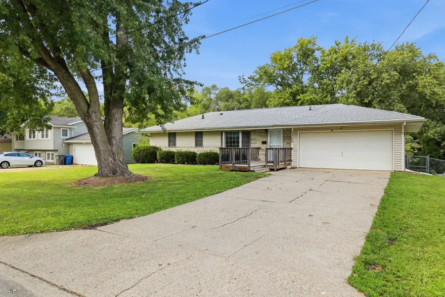 1709 Kenyon Avenue, Des Moines, IA 50315 - #3