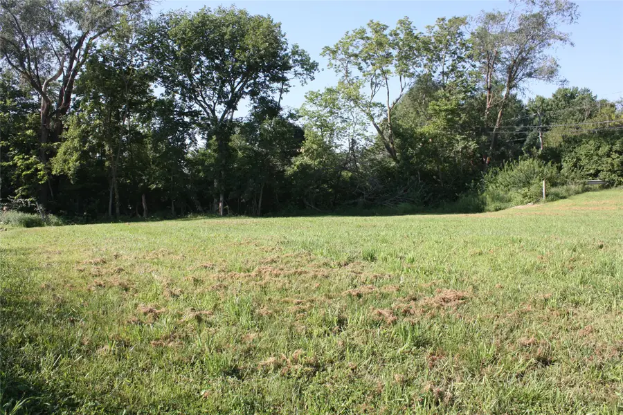 1202 E Pleasant Street, Knoxville, IA 50138 - #2