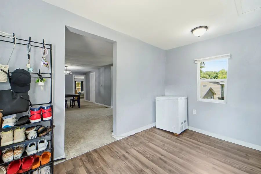 4034 7th Street, Des Moines, IA 50313 - #3