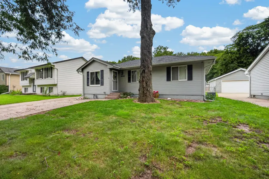 2906 SE 20th Street, Des Moines, IA 50320 - #3