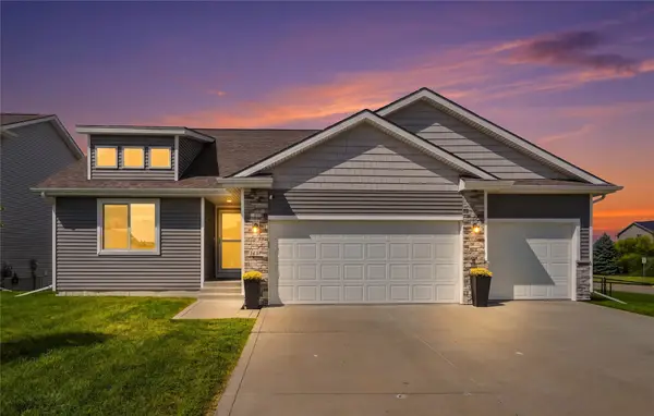 17 NW Gracewood Drive, Waukee, IA 50263