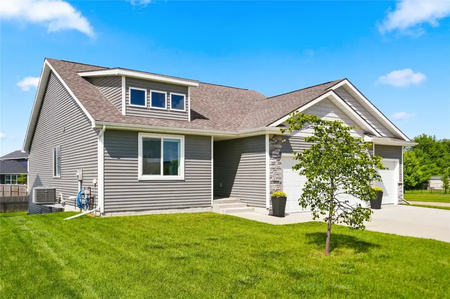 17 NW Gracewood Drive, Waukee, IA 50263 - #3