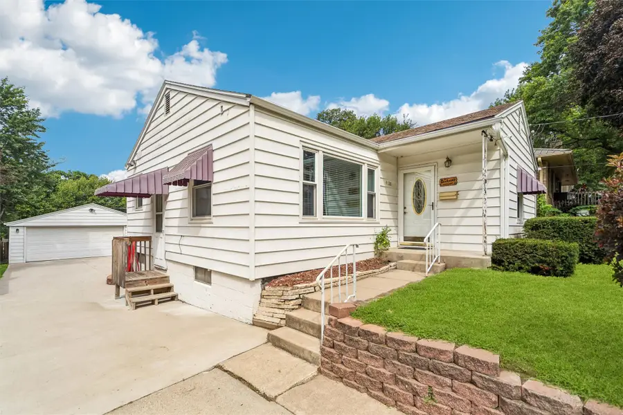 4120 9th Street, Des Moines, IA 50313 - #2