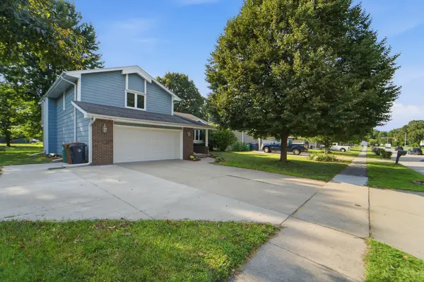 4726 77th Street, Urbandale, IA 50322