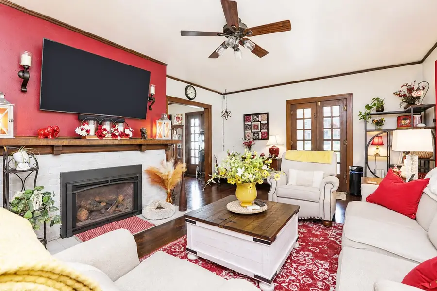 1324 Dewey Avenue, Perry, IA 50220 - #3