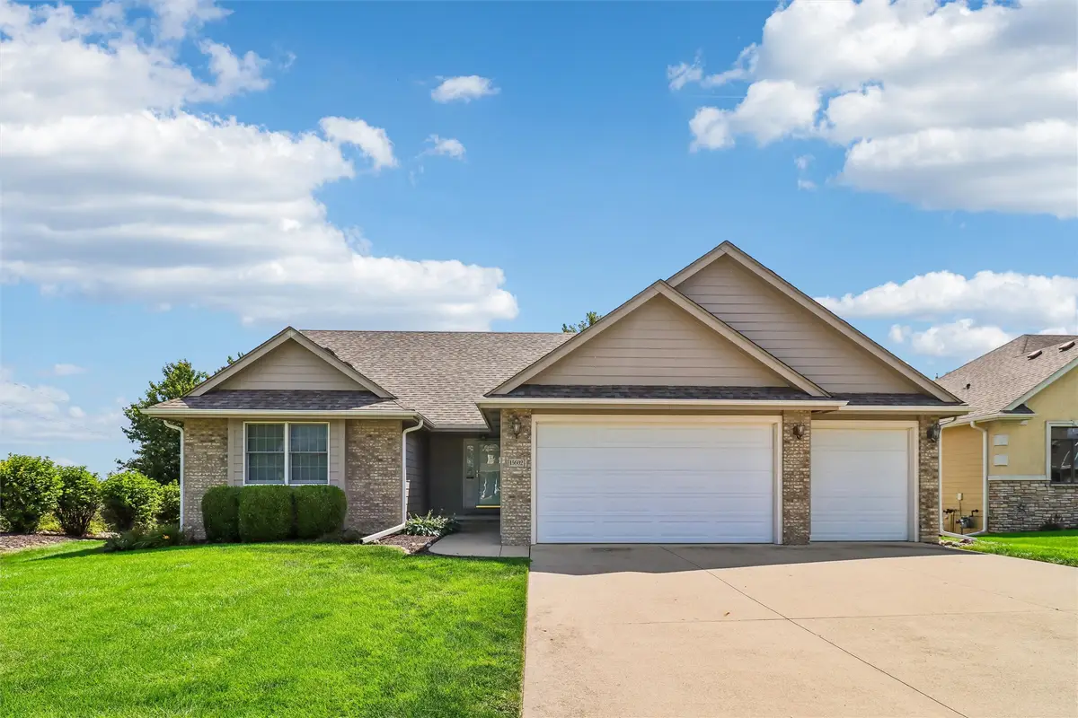 15602 Aurora Avenue, Urbandale, IA 50323 - #1