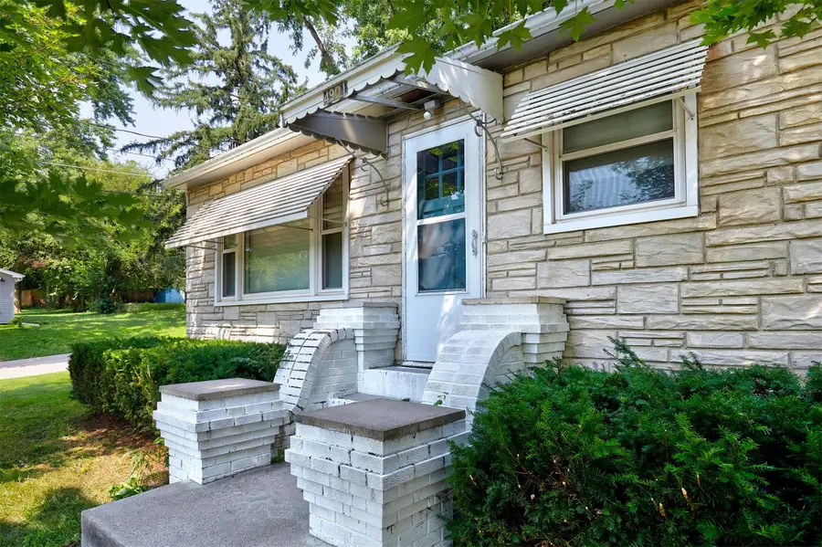 4901 SW 12th Street, Des Moines, IA 50315 - #3
