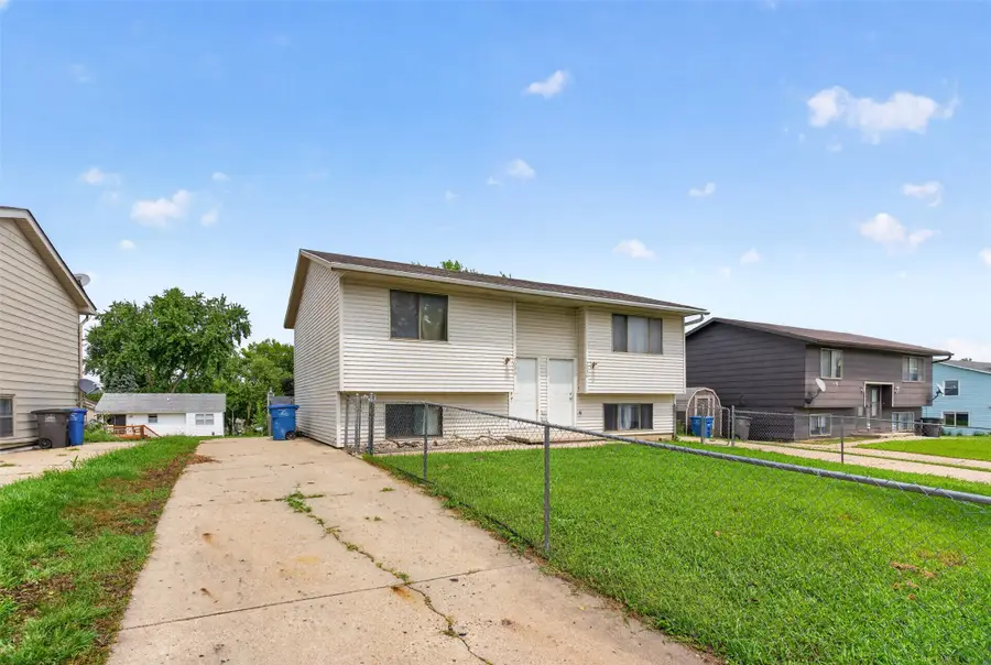 2024-2026 E Caulder Avenue, Des Moines, IA 50320 - #2