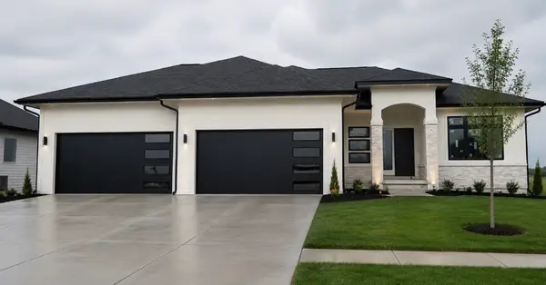 8337 Edgewood Court, West Des Moines, IA 50266