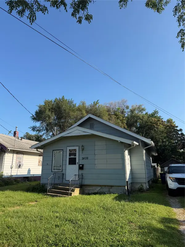 2439 Capitol Avenue, Des Moines, IA 50317