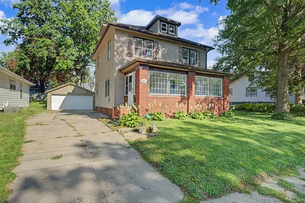 620 E 8th Street S, Newton, IA 50208