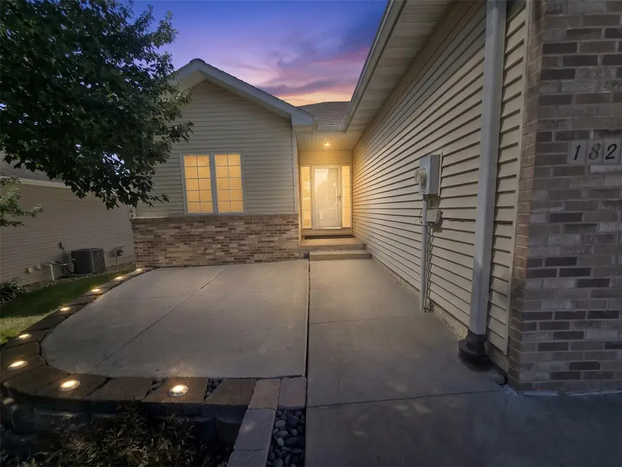 1822 Mckay Drive, Knoxville, IA 50138 - #3