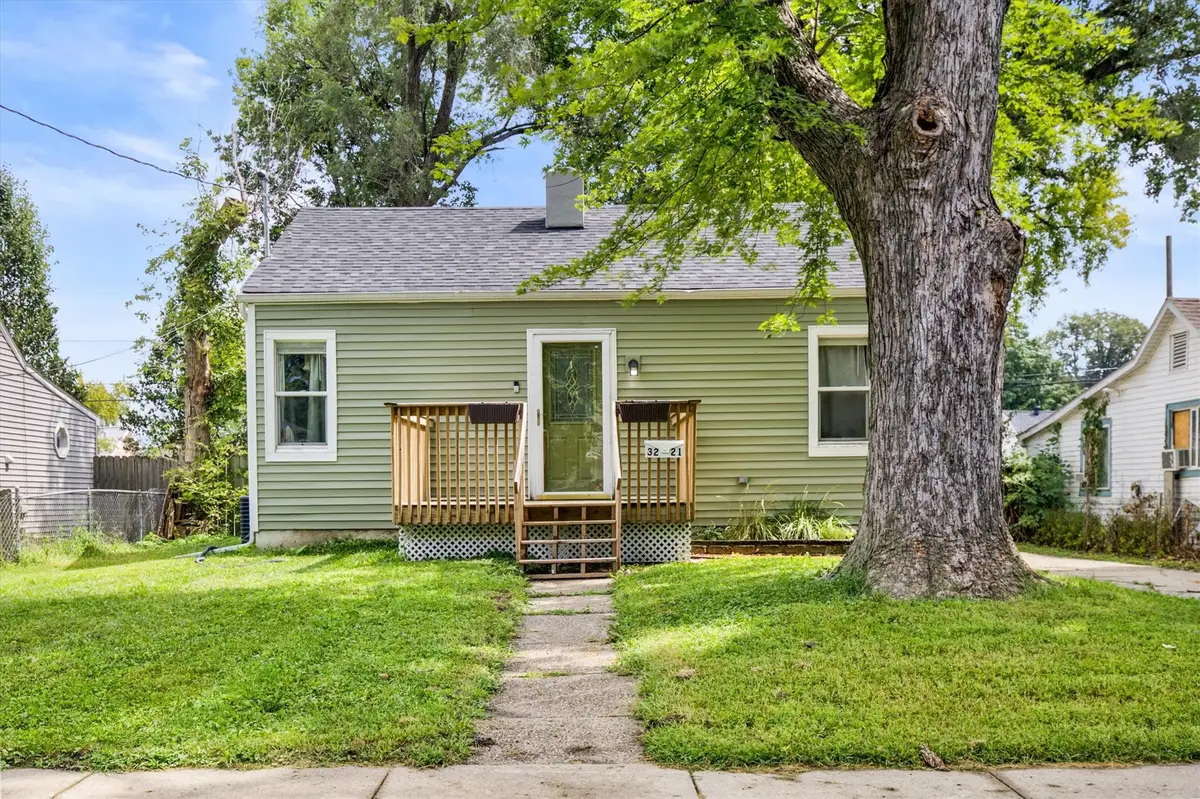 3221 Amherst Street, Des Moines, IA 50313 - #1